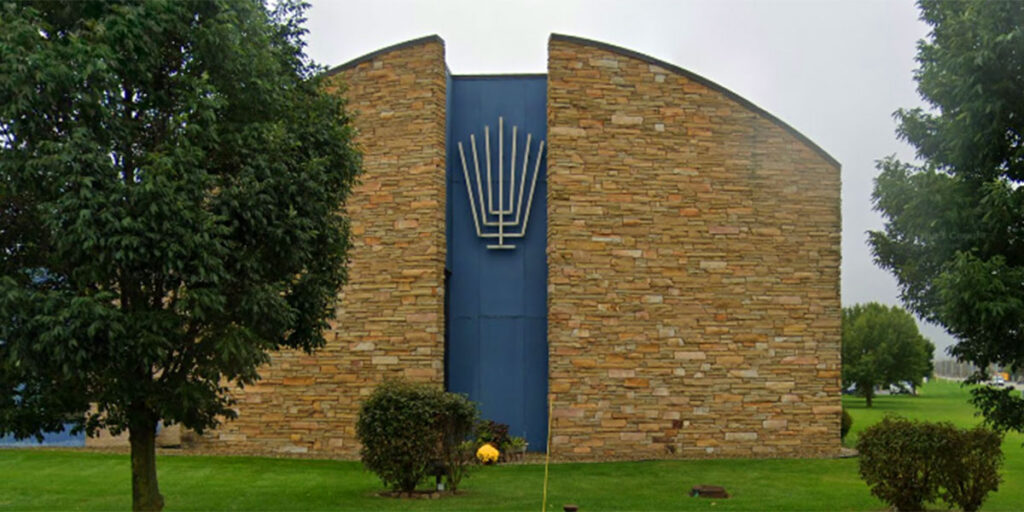 10001 Columbia Avenue, Munster, Indiana